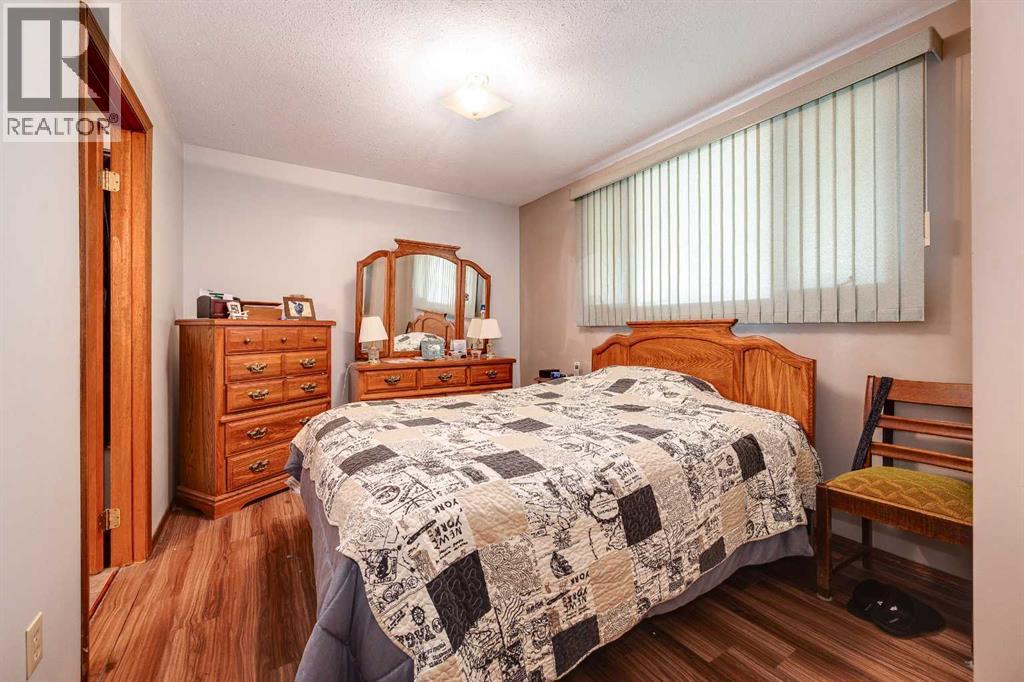 5005 43 Street E, Sylvan Lake, Alberta  T4S 1C1 - Photo 13 - A2296502
