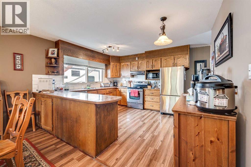 5005 43 Street E, Sylvan Lake, Alberta  T4S 1C1 - Photo 6 - A2296502