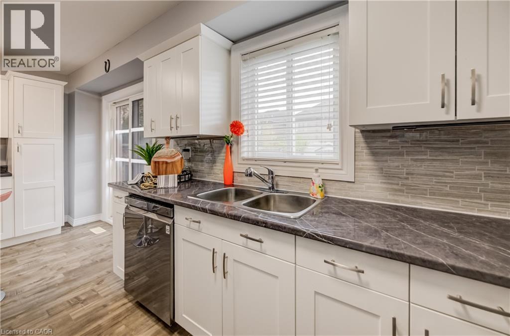 101 Essex Point Drive, Cambridge, Ontario  N1T 1W6 - Photo 16 - 40825353