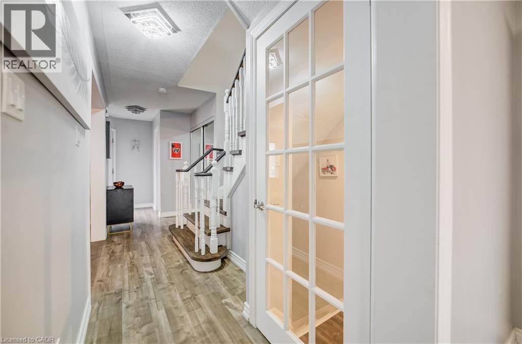 101 Essex Point Drive, Cambridge, Ontario  N1T 1W6 - Photo 18 - 40825353