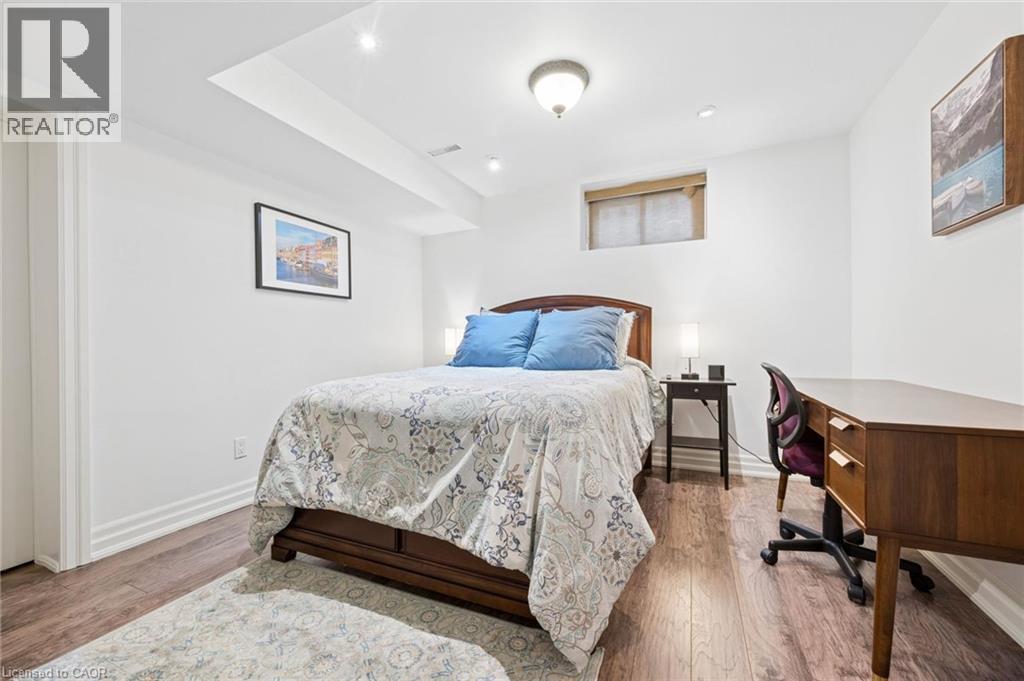 1194 Queen Victoria Avenue, Mississauga, Ontario  L5H 3H3 - Photo 34 - 40825128