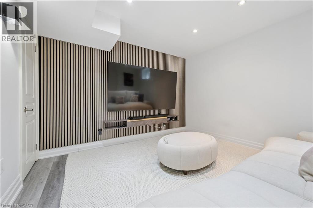 1194 Queen Victoria Avenue, Mississauga, Ontario  L5H 3H3 - Photo 35 - 40825128