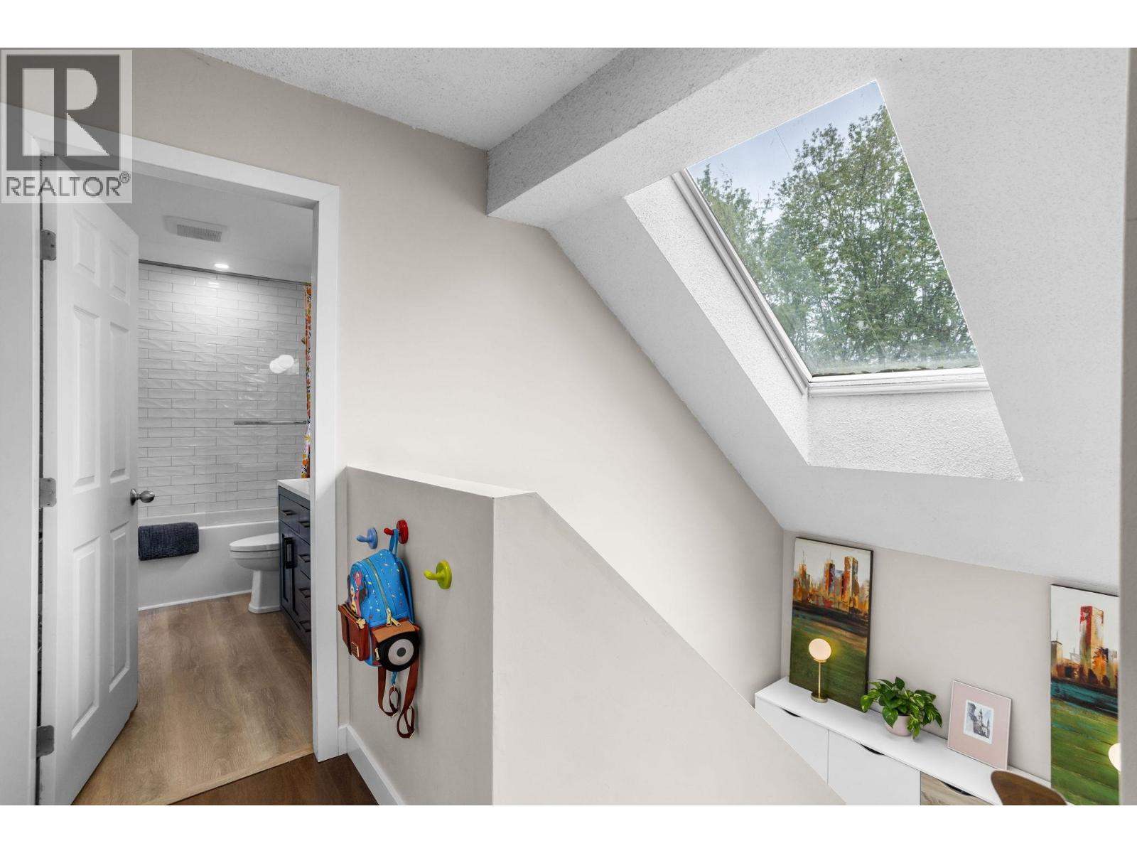 429 Cambridge Way, Port Moody, British Columbia  V3H 3V1 - Photo 28 - R3117313