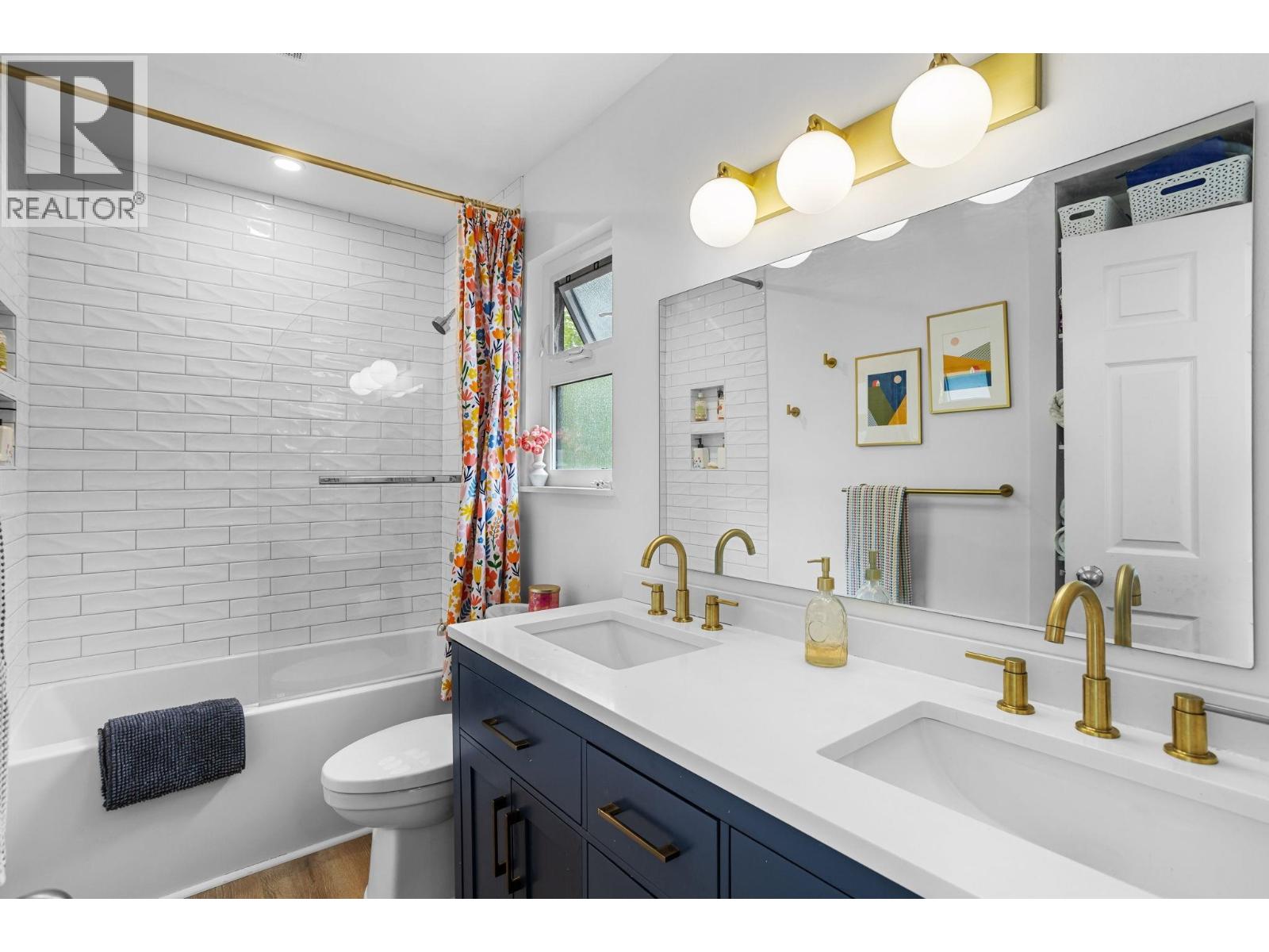 429 Cambridge Way, Port Moody, British Columbia  V3H 3V1 - Photo 29 - R3117313