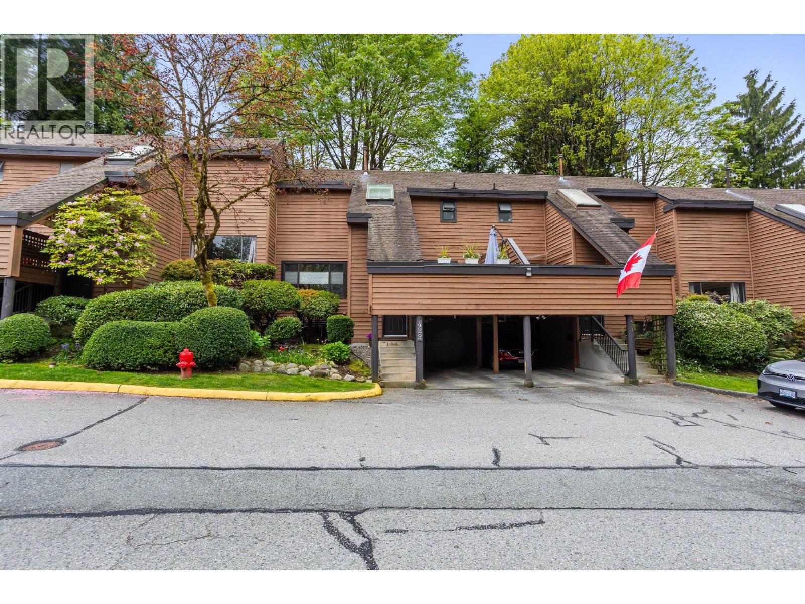 429 Cambridge Way, Port Moody, British Columbia  V3H 3V1 - Photo 3 - R3117313