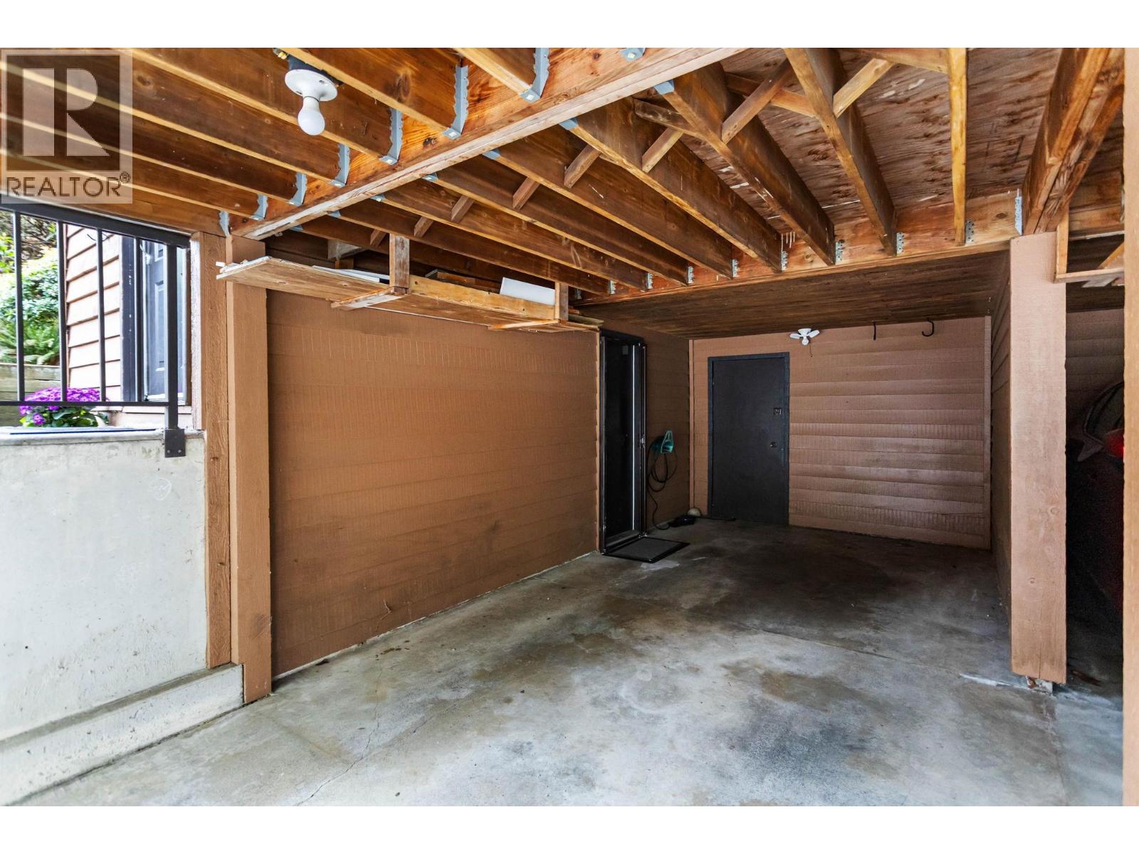 429 Cambridge Way, Port Moody, British Columbia  V3H 3V1 - Photo 6 - R3117313