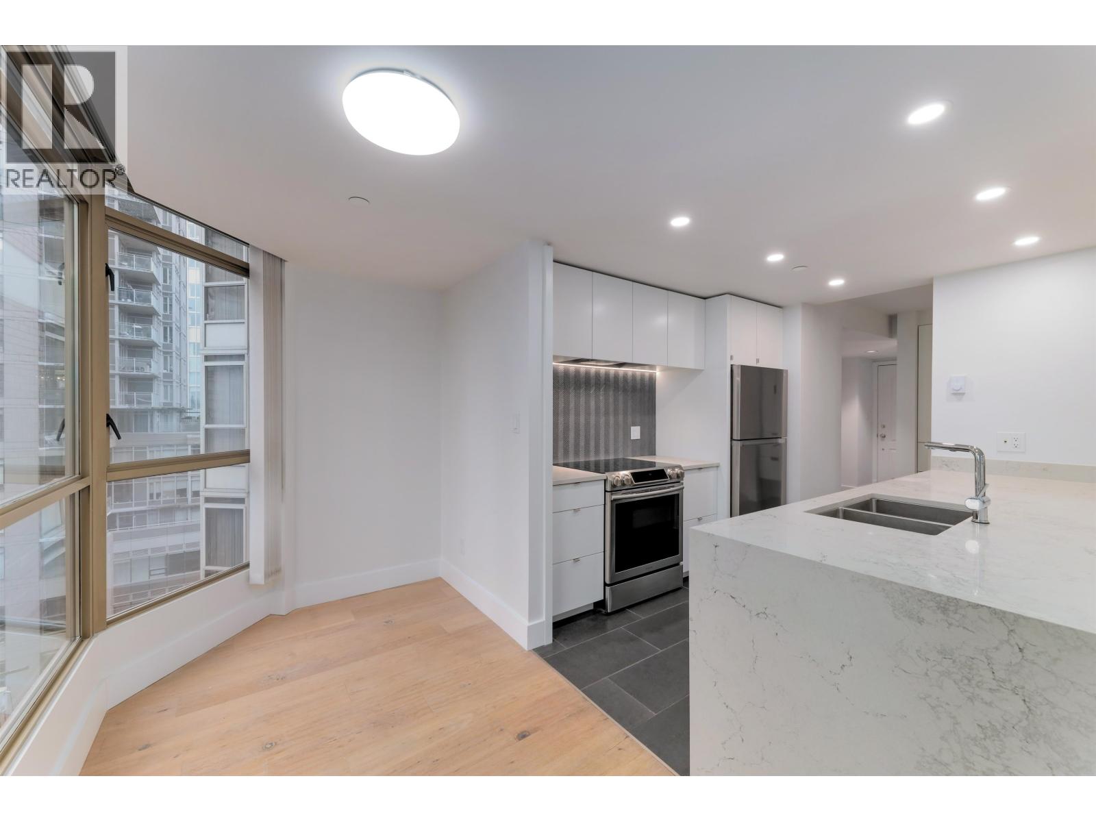 1003 867 Hamilton Street, Vancouver, British Columbia  V6B 6B7 - Photo 15 - R3117321