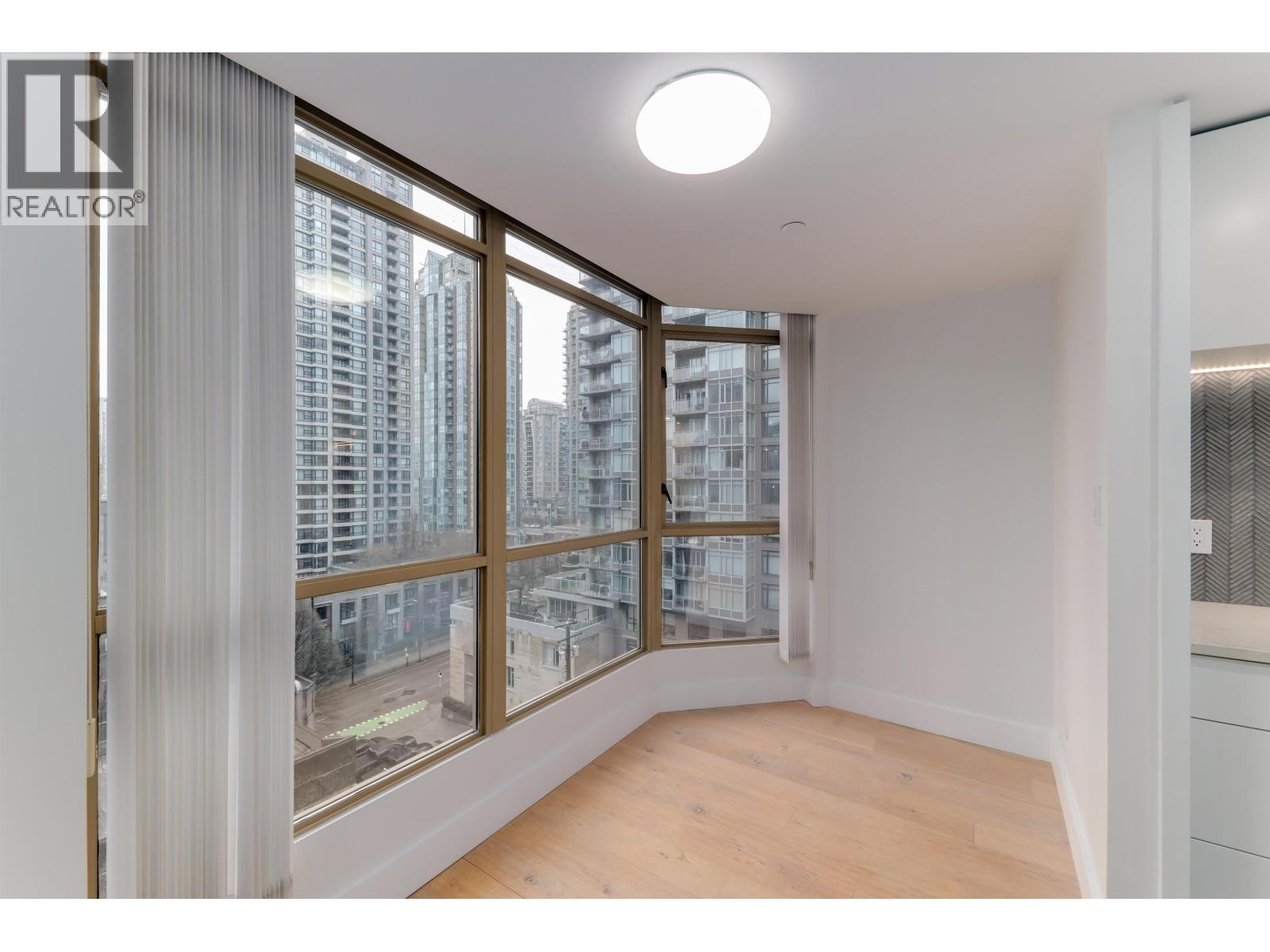 1003 867 Hamilton Street, Vancouver, British Columbia  V6B 6B7 - Photo 17 - R3117321