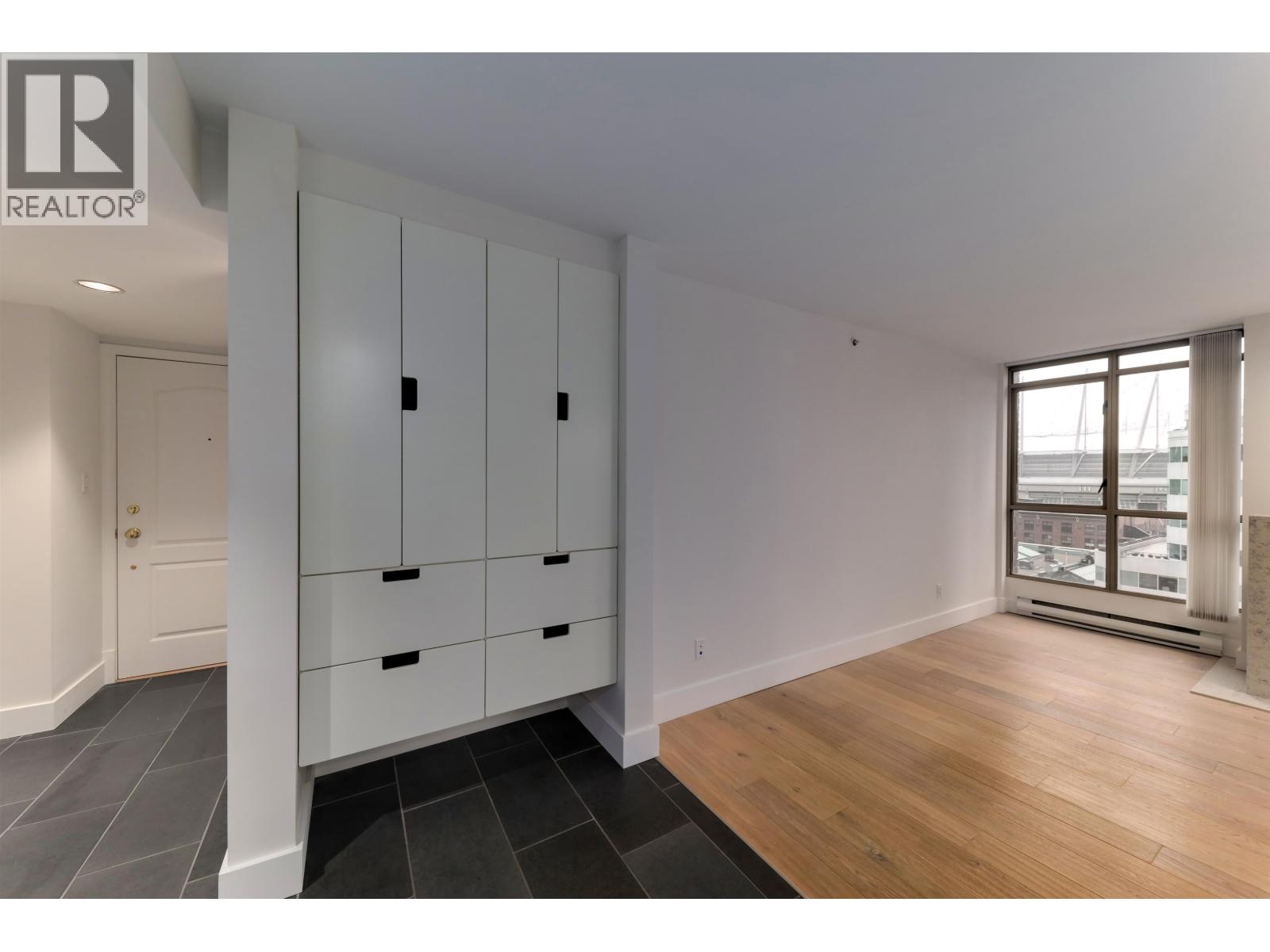 1003 867 Hamilton Street, Vancouver, British Columbia  V6B 6B7 - Photo 9 - R3117321