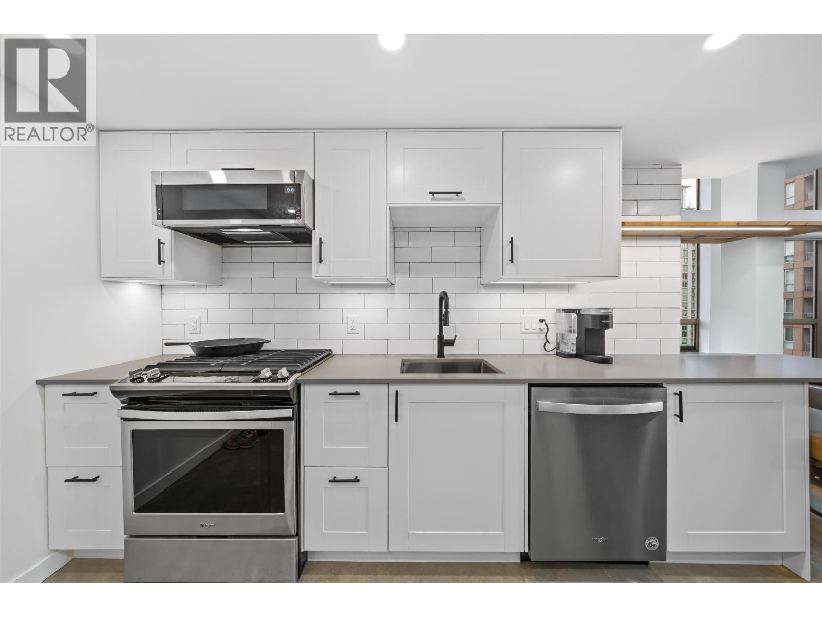 1012 933 Seymour Street, Vancouver, British Columbia  V6B 6L6 - Photo 10 - R3117323