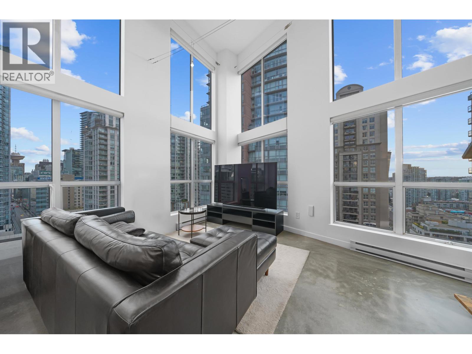 1012 933 Seymour Street, Vancouver, British Columbia  V6B 6L6 - Photo 2 - R3117323