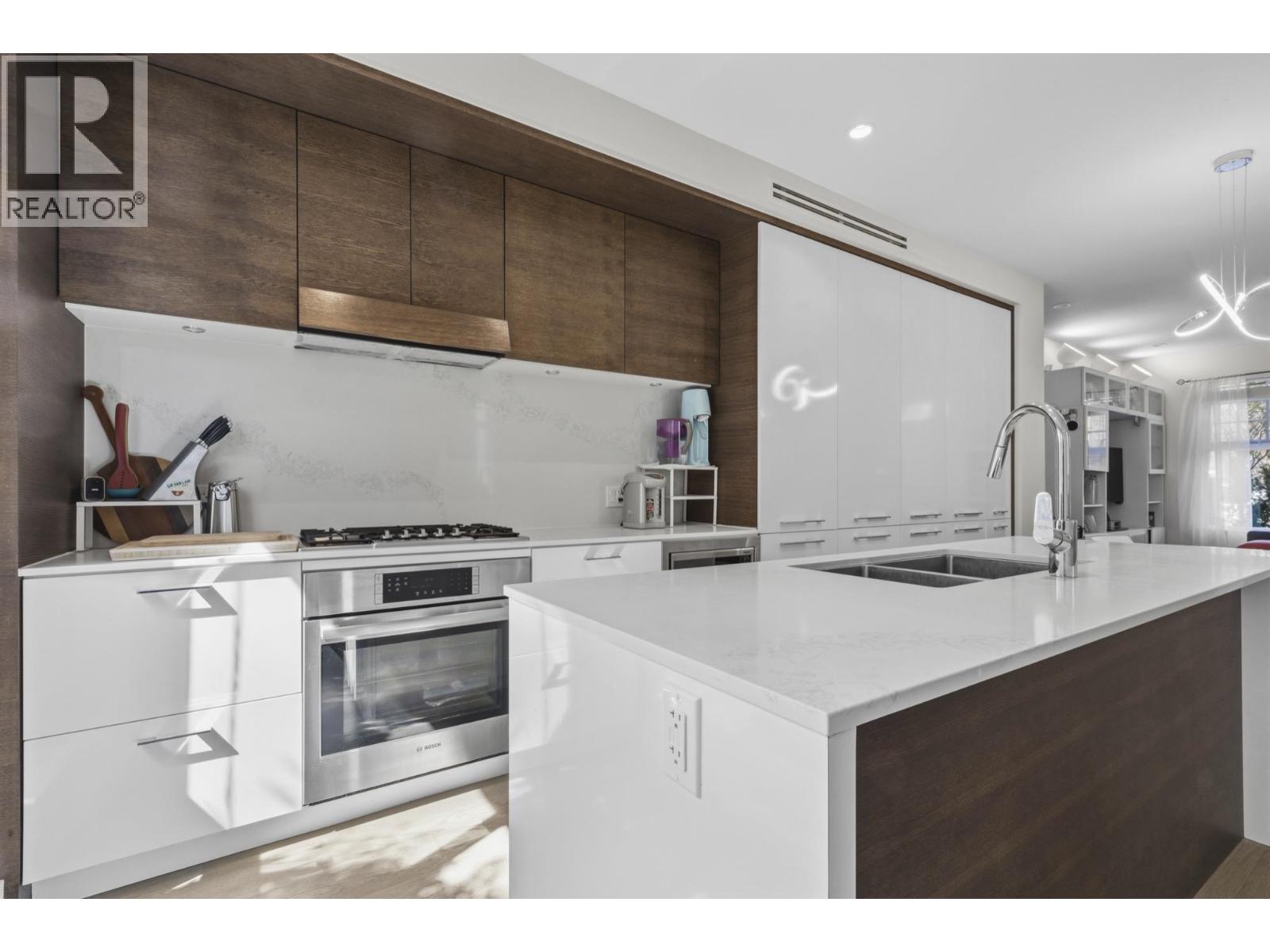 276 W 62nd Avenue, Vancouver, British Columbia  V5X 0H1 - Photo 6 - R3117352