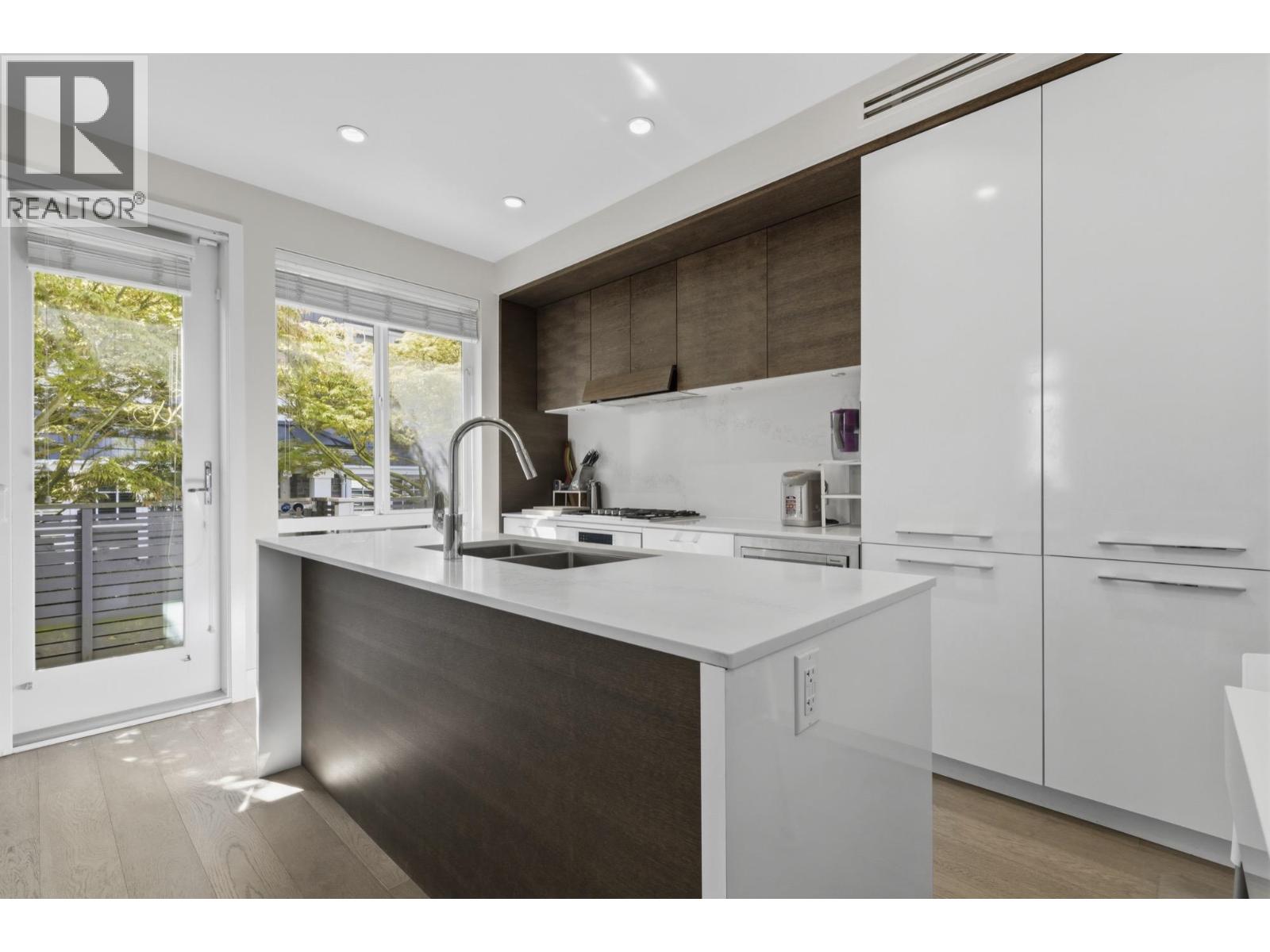 276 W 62nd Avenue, Vancouver, British Columbia  V5X 0H1 - Photo 7 - R3117352