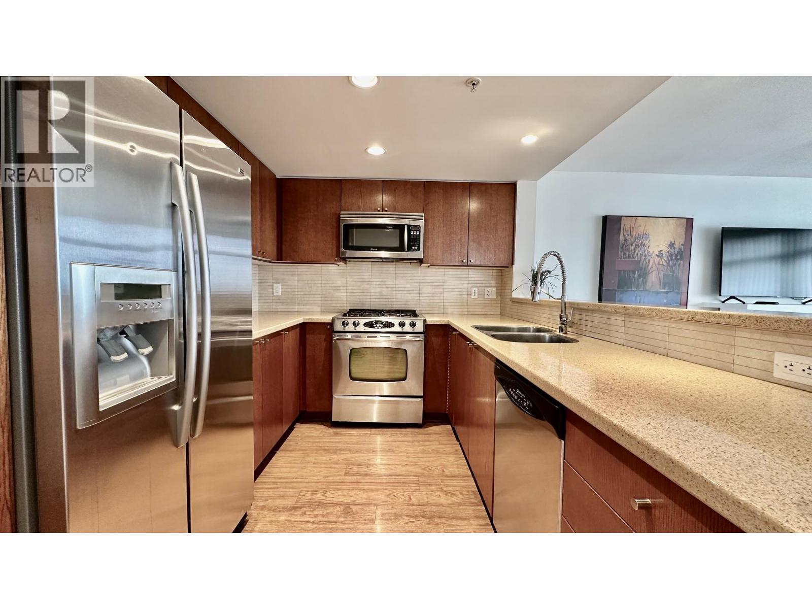 902 8160 Lansdowne Road, Richmond, British Columbia  V6X 0A9 - Photo 11 - R3117357