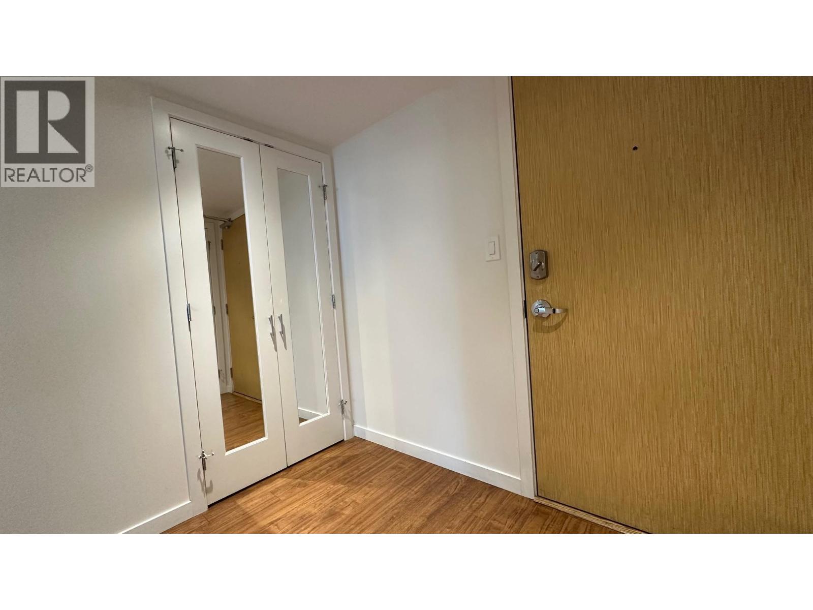 902 8160 Lansdowne Road, Richmond, British Columbia  V6X 0A9 - Photo 4 - R3117357