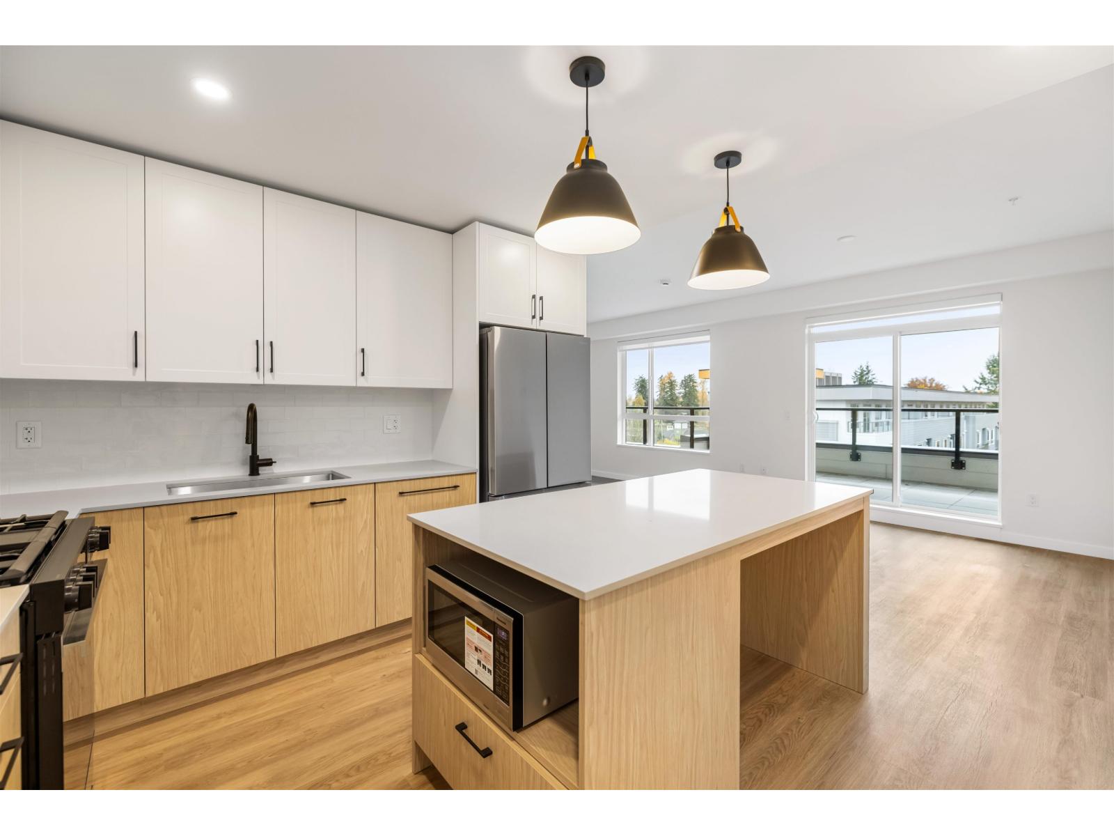 601 27218 Aldergrove Town Center Drive, Langley, British Columbia  V4W 0E4 - Photo 3 - R3116778