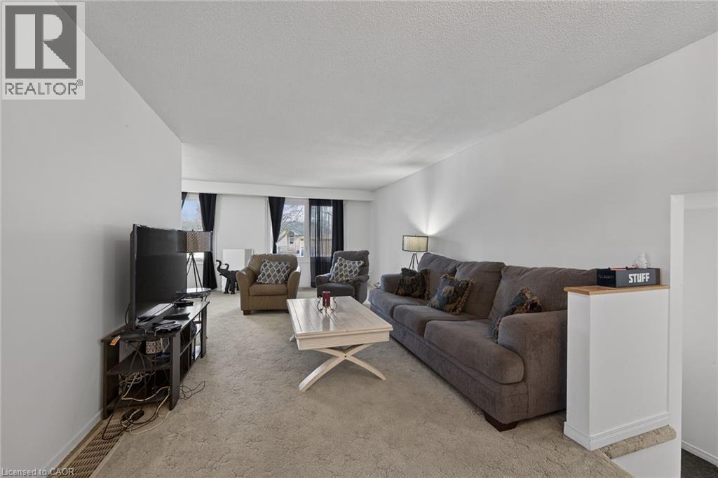 16 Maccoll Place, Caledonia, Ontario  N3W 1K4 - Photo 9 - 40823577