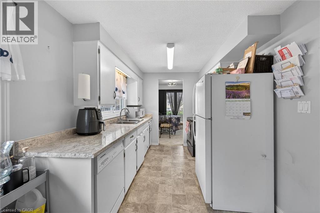 16 Maccoll Place, Caledonia, Ontario  N3W 1K4 - Photo 5 - 40823577