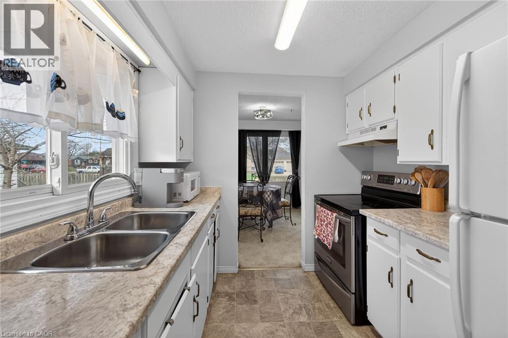 16 Maccoll Place, Caledonia, Ontario  N3W 1K4 - Photo 7 - 40823577