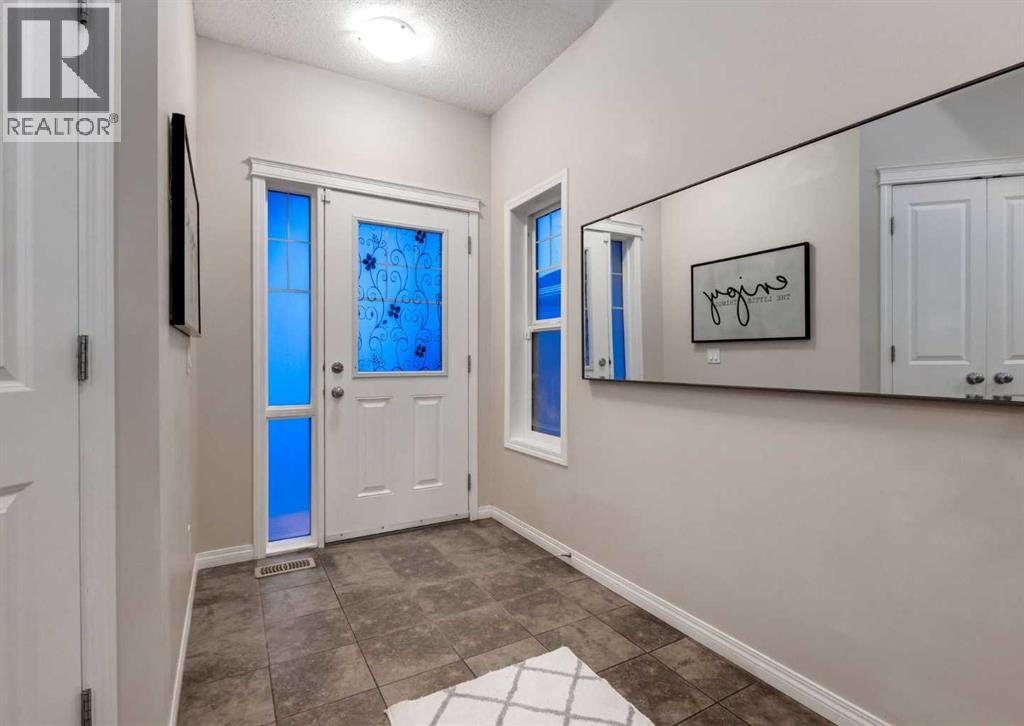 63 Panton Way Nw, Calgary, Alberta  T3K 0X6 - Photo 3 - A2283741