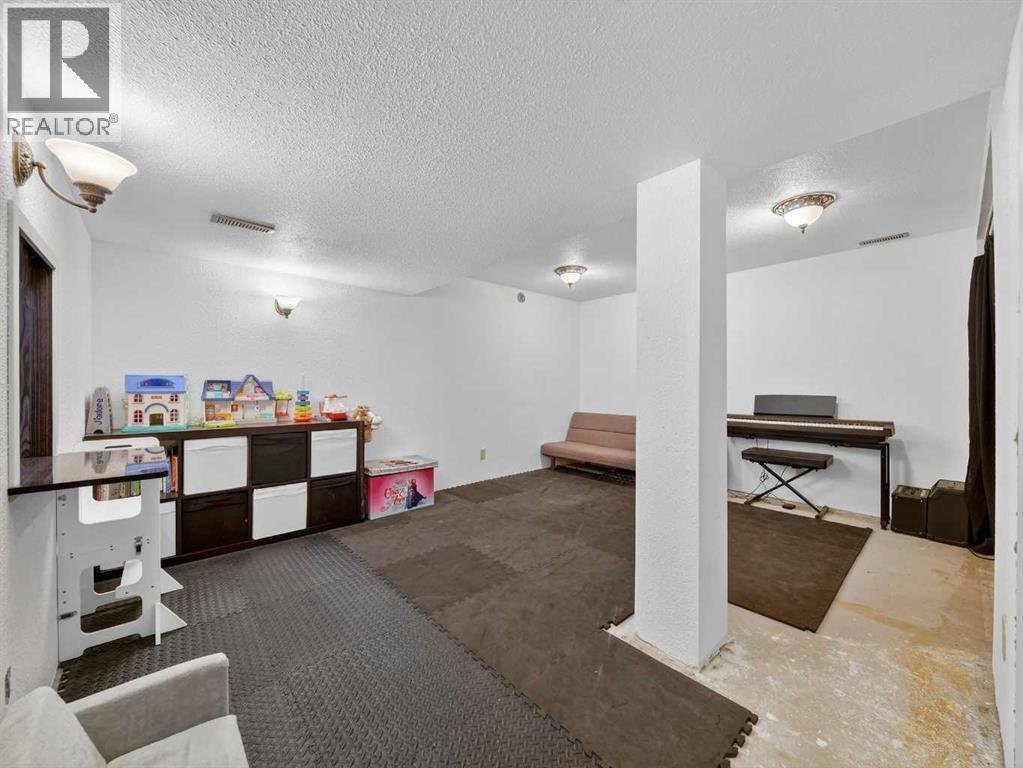 63 Harvest Glen Heights Ne, Calgary, Alberta  T3K 4L3 - Photo 38 - A2291543