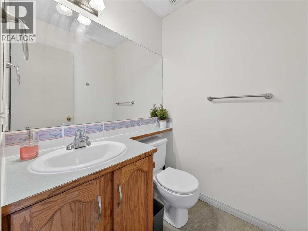 63 Harvest Glen Heights Ne, Calgary, Alberta  T3K 4L3 - Photo 9 - A2291543