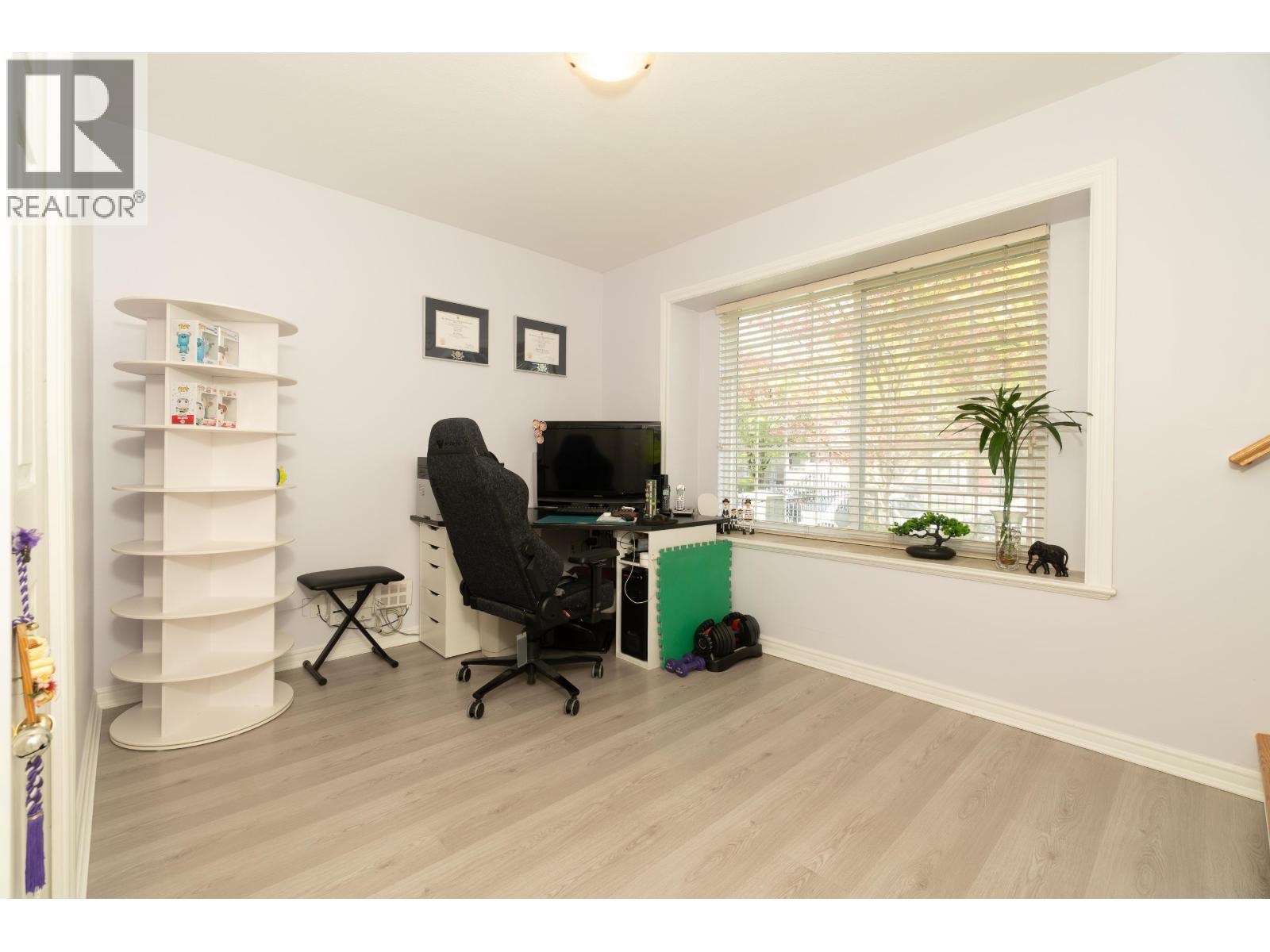 952 E 31st Avenue, Vancouver, British Columbia  V5V 2X4 - Photo 10 - R3117339