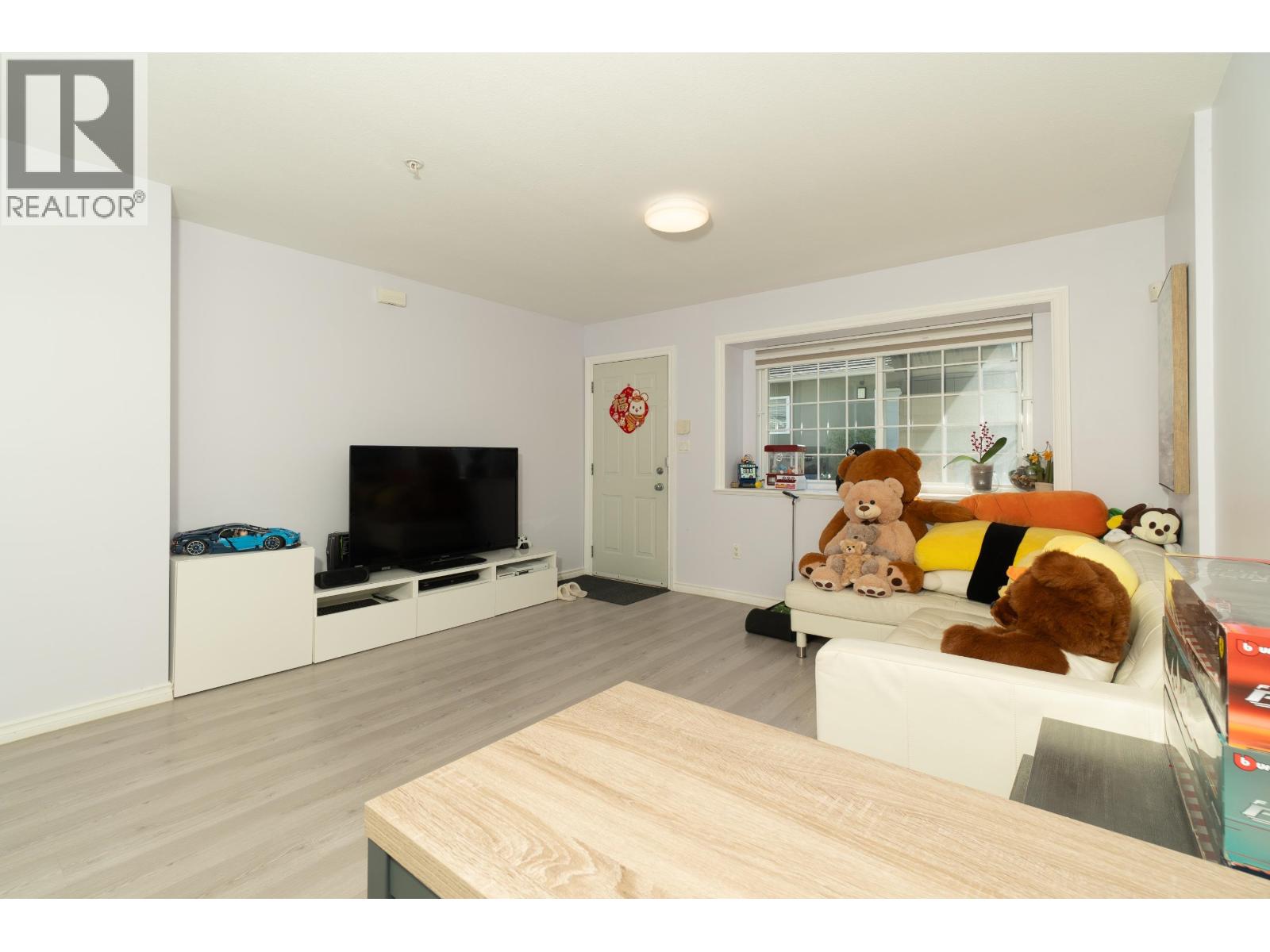 952 E 31st Avenue, Vancouver, British Columbia  V5V 2X4 - Photo 13 - R3117339