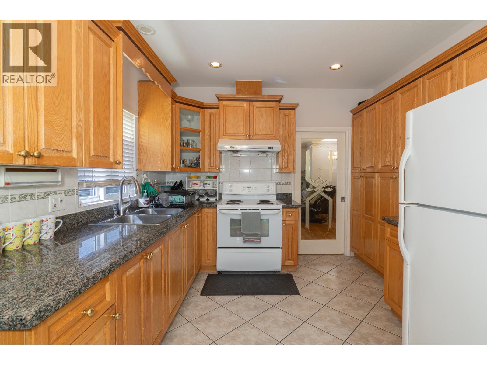 952 E 31st Avenue, Vancouver, British Columbia  V5V 2X4 - Photo 32 - R3117339