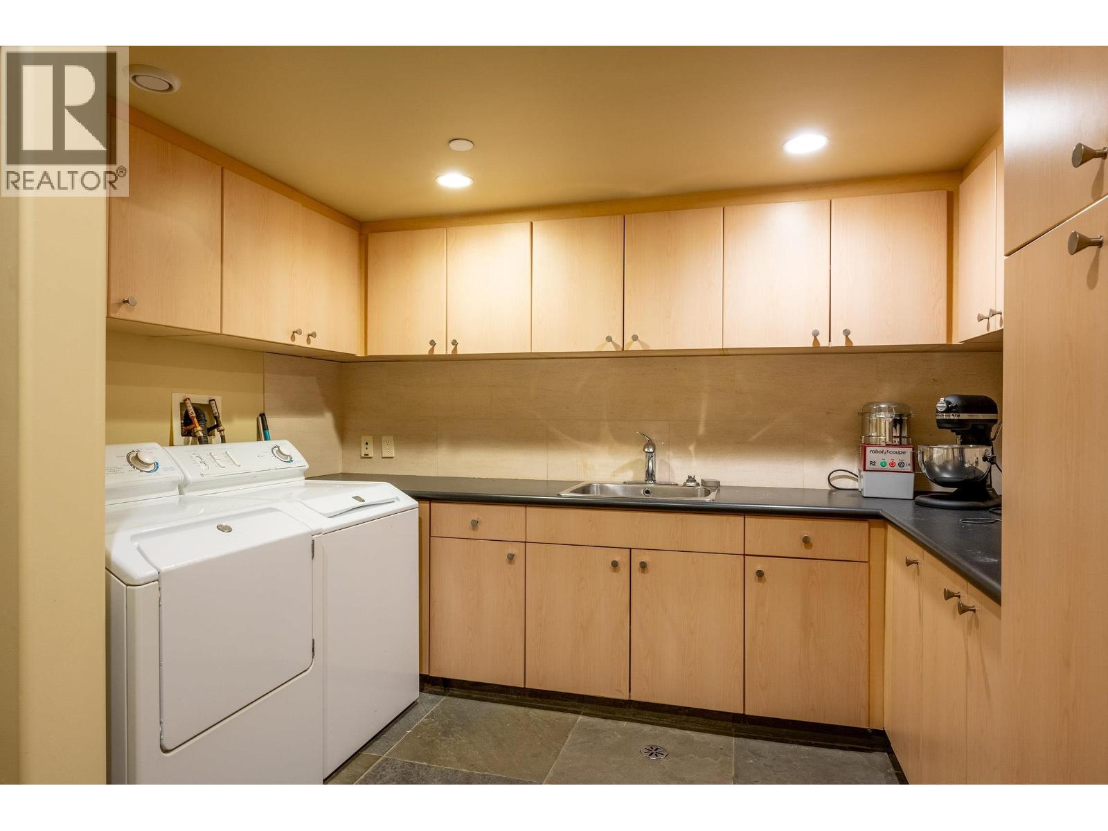 3833 Sunridge Drive, Whistler, British Columbia  V8E 0W1 - Photo 23 - R3117343