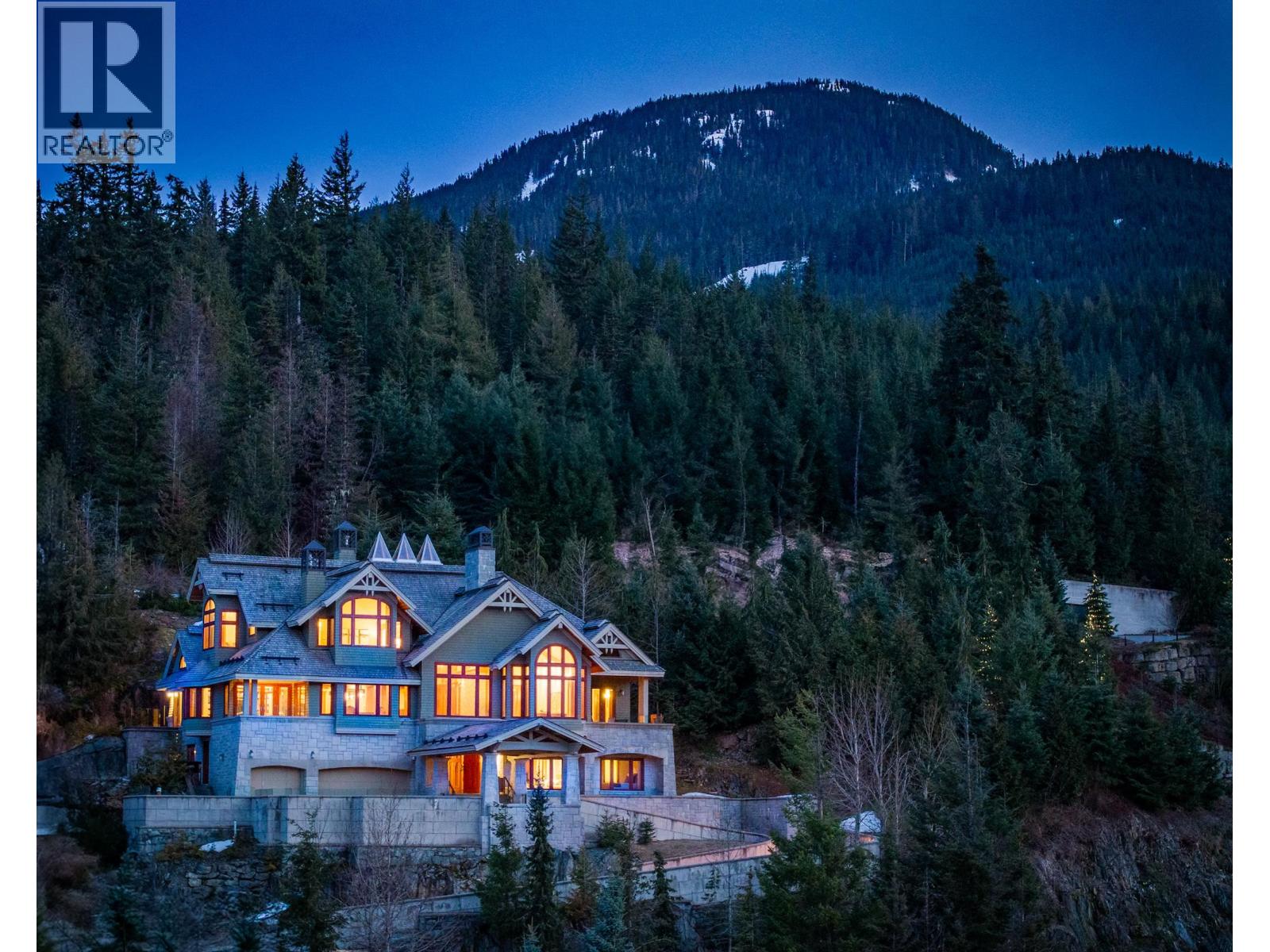 3833 Sunridge Drive, Whistler, British Columbia  V8E 0W1 - Photo 24 - R3117343