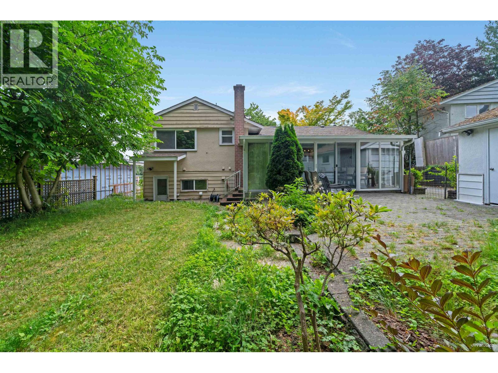 4366 Gilpin Crescent, Burnaby, British Columbia  V5G 2K4 - Photo 33 - R3117349