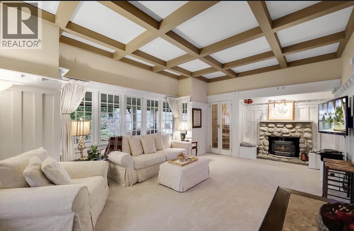 1509 MAHON AVENUE, north vancouver, British Columbia