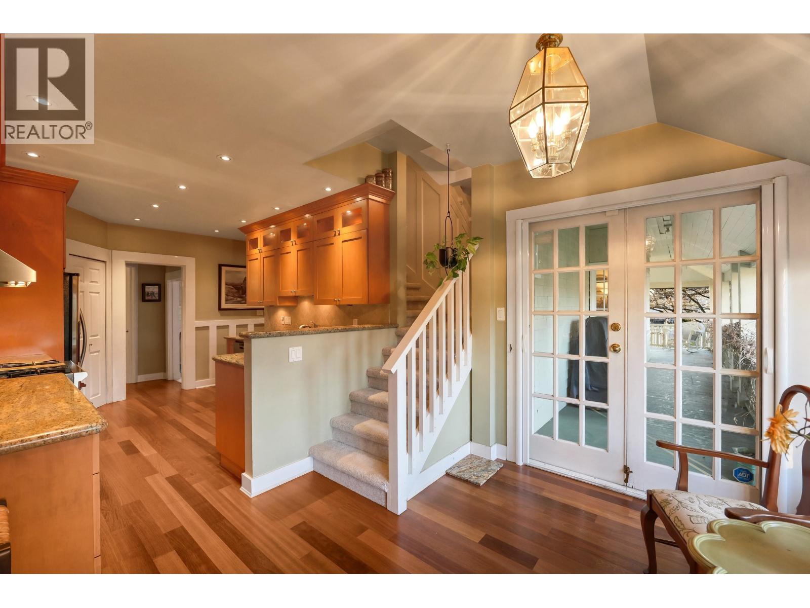 1509 Mahon Avenue, North Vancouver, British Columbia  V7M 2S6 - Photo 9 - R3117369