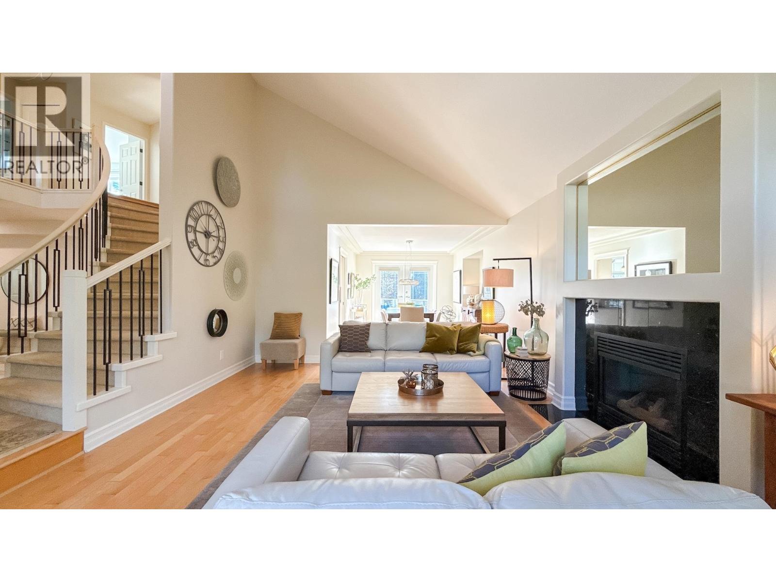 2606 Sandstone Court, Coquitlam, British Columbia  V3E 2T9 - Photo 6 - R3117371