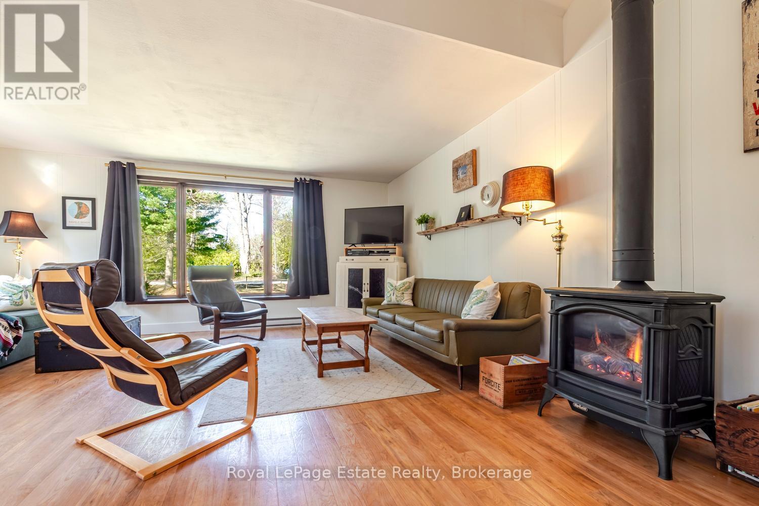 1207 Sauble Falls Road, South Bruce Peninsula, Ontario  N0H 2G0 - Photo 15 - X13059100