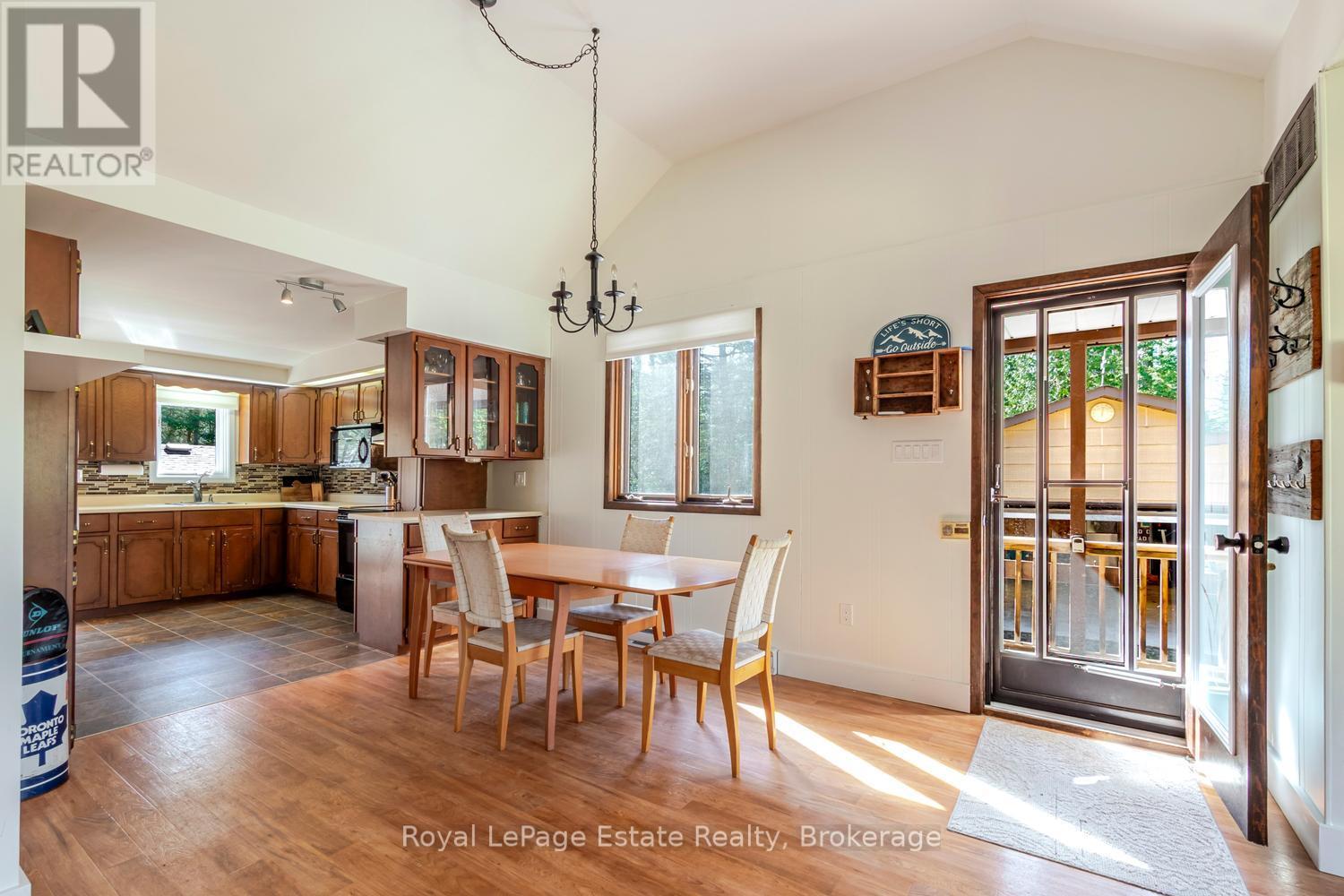 1207 Sauble Falls Road, South Bruce Peninsula, Ontario  N0H 2G0 - Photo 20 - X13059100