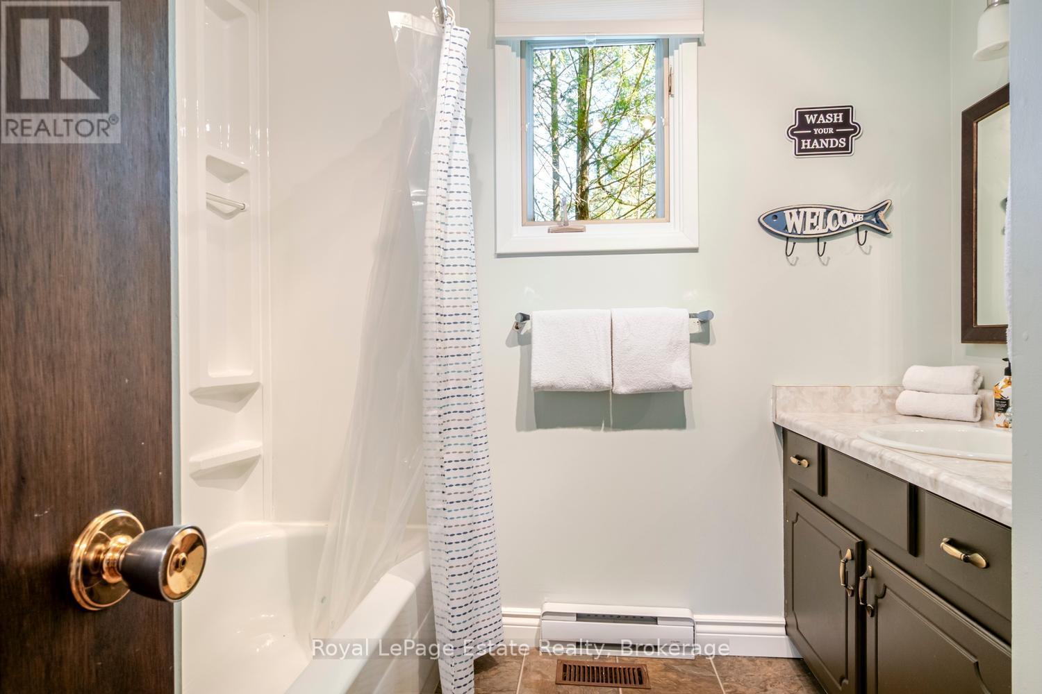 1207 Sauble Falls Road, South Bruce Peninsula, Ontario  N0H 2G0 - Photo 23 - X13059100