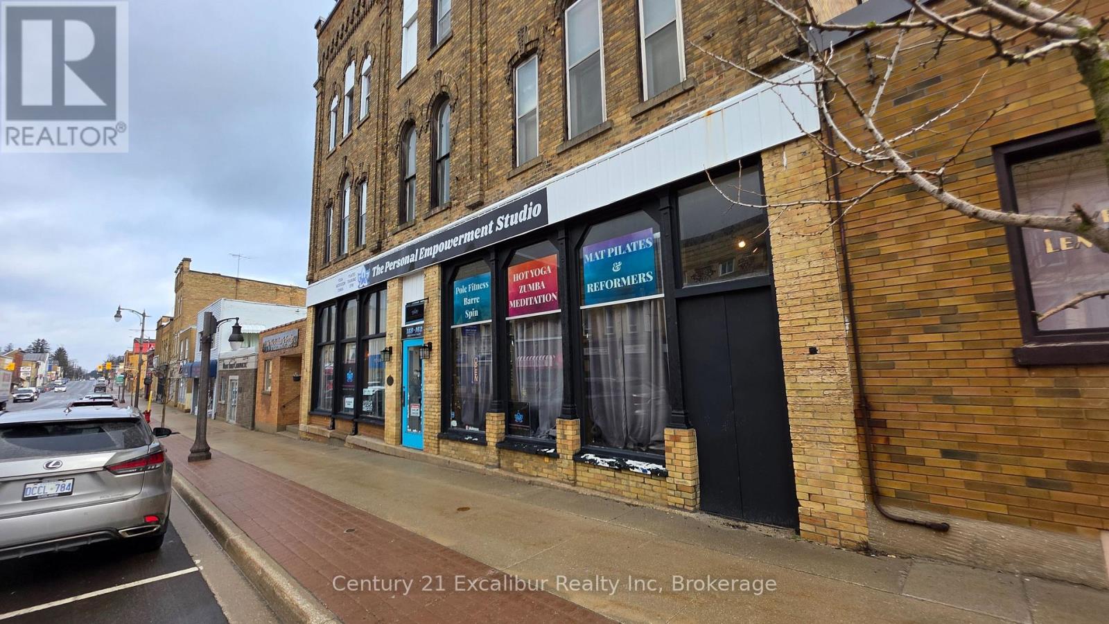 154 & 162 Main Street S, Wellington North, Ontario  N0G 2L2 - Photo 2 - X13059104