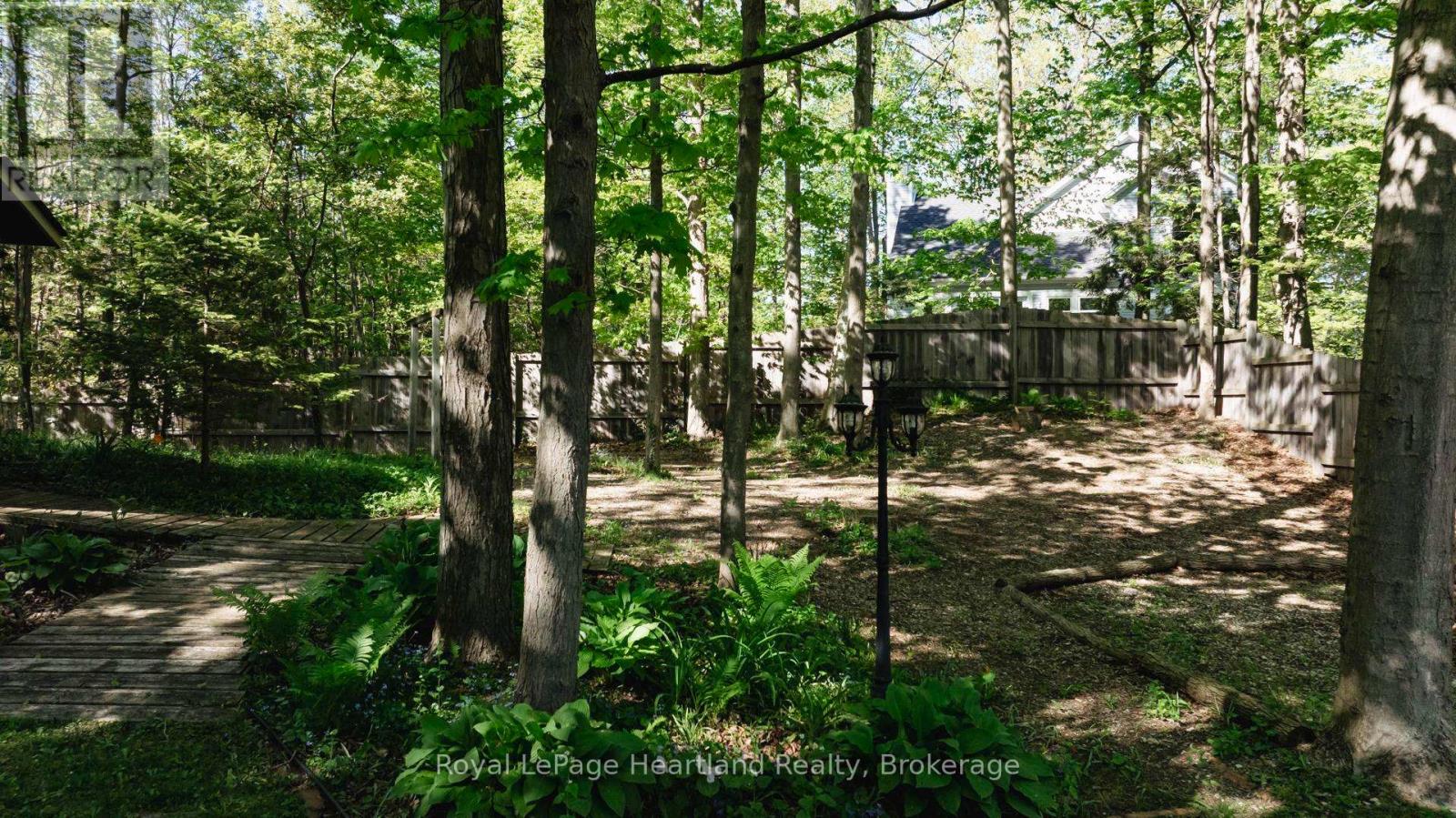 216 Shadywood Crescent, Huron-Kinloss, Ontario  N2Z 2X3 - Photo 47 - X13059108