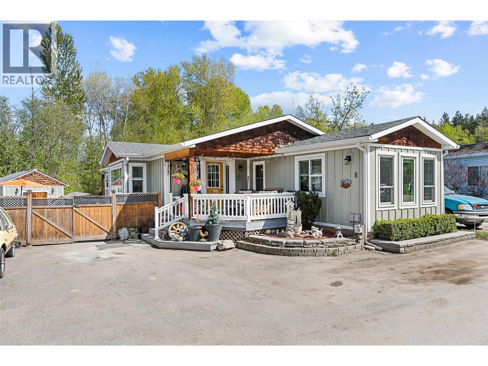 4355 Jaud Road Unit# 8, Kelowna, British Columbia  V1W 4R3 - Photo 2 - 10385216