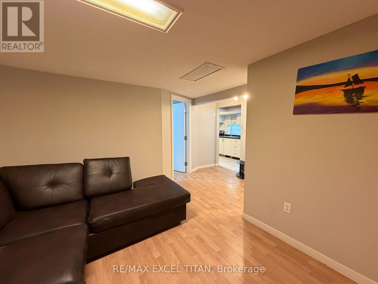 Bsmt - 251 Shawnee Circle, Toronto (Pleasant View), Ontario  M2H 2Y3 - Photo 2 - C13059132