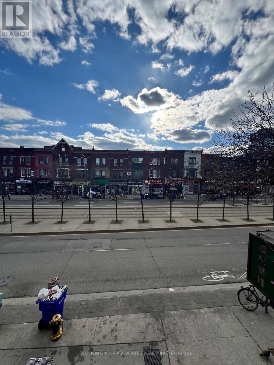 2A - 383 SPADINA AVENUE, Toronto, Ontario