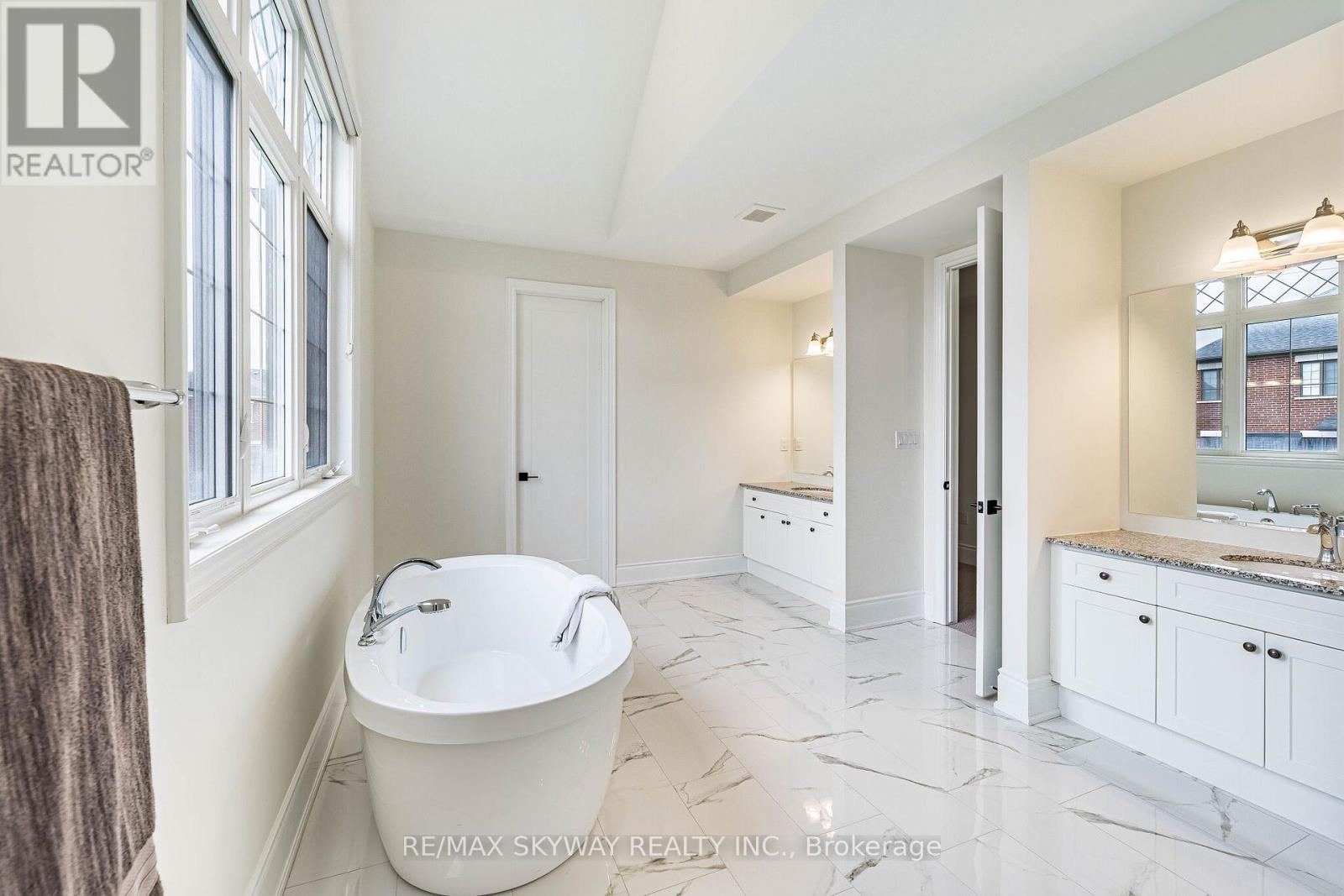 105 First Nations Trail, Vaughan, Ontario  L4H 4V9 - Photo 11 - N13026038