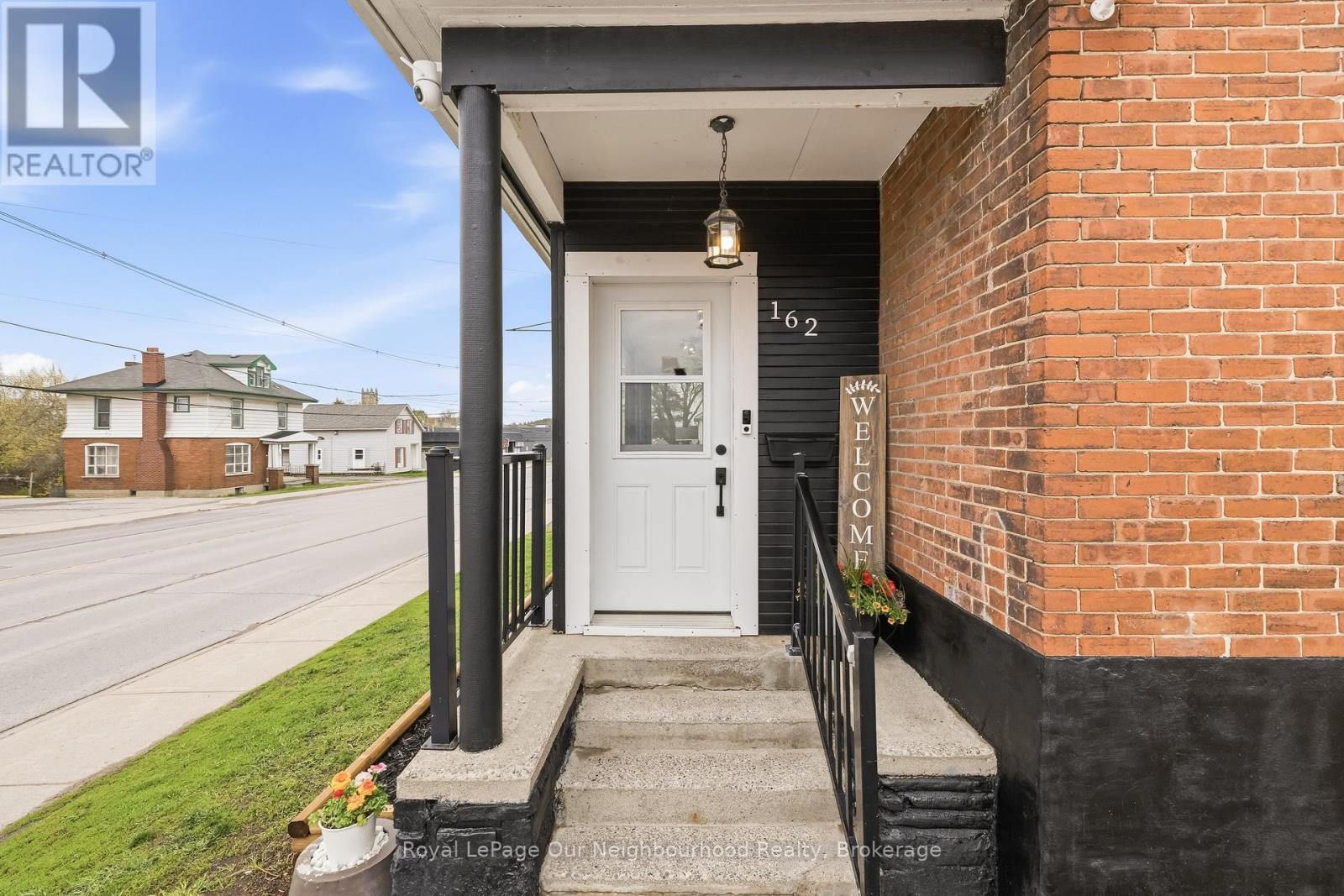 162 Dundas Street E, Quinte West, Ontario  K8V 1L4 - Photo 3 - X13058060