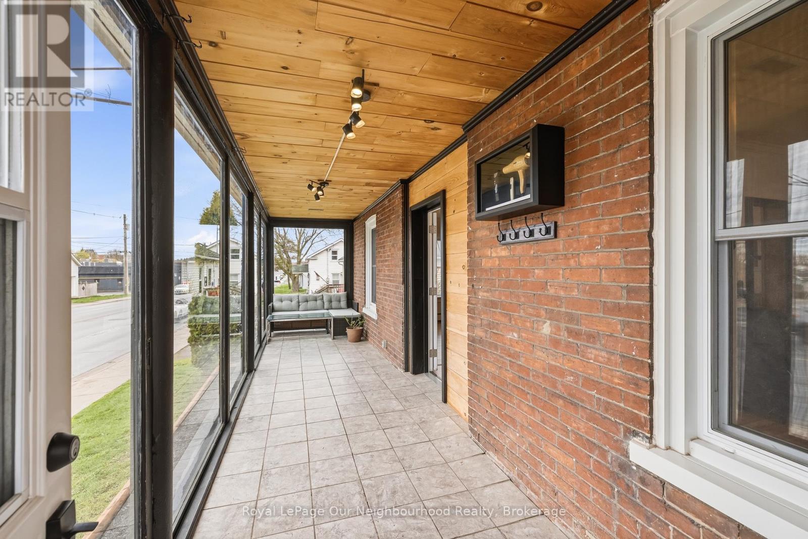 162 Dundas Street E, Quinte West, Ontario  K8V 1L4 - Photo 4 - X13058060