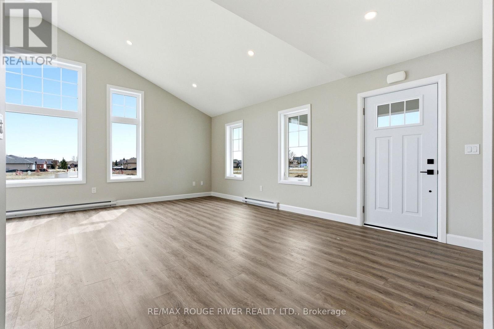 301 - 14 Meadowcreek Drive, Brighton, Ontario  K0K 1H0 - Photo 5 - X12903252