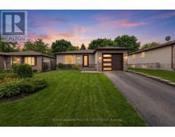 13 COLES STREET, Barrie, Ontario