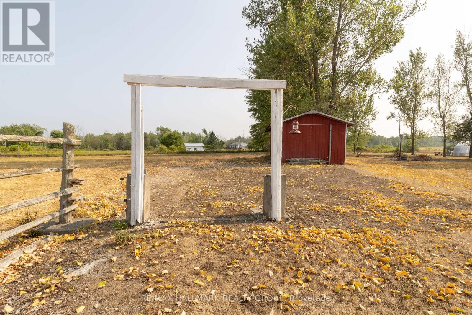 307 County Rd 5 Road, Front Of Yonge, Ontario  K0E 1R0 - Photo 25 - X12862058