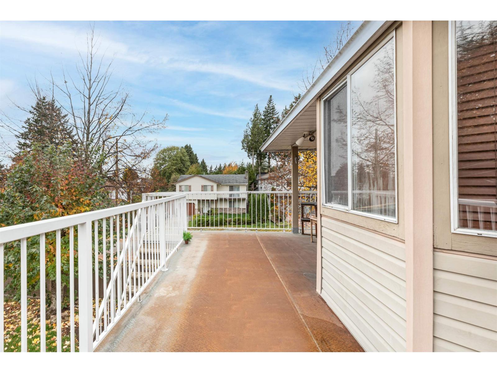 14312 69a Avenue, Surrey, British Columbia  V3W 0E2 - Photo 14 - R3116803